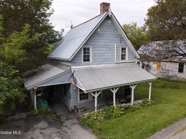 31 Mountain Street, Whitehall, NY, photo 1