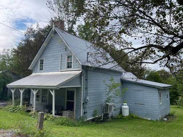 31 Mountain Street, Whitehall, NY, photo 2