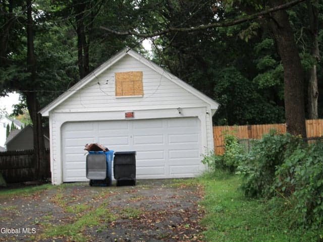 41 Broad Street, Gloversville, NY, photo 3