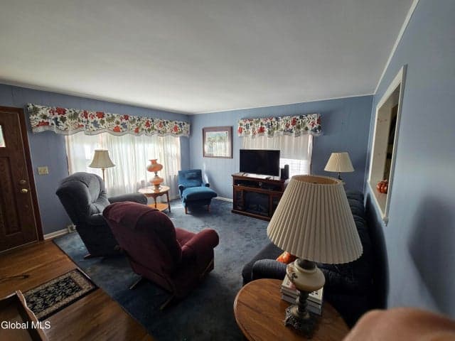 31 Breslin Avenue, Cohoes, NY, photo 3