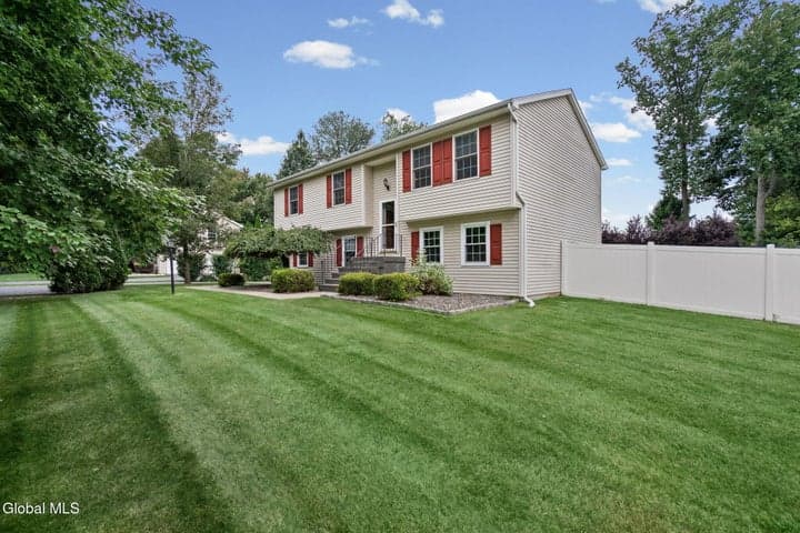 408 New Karner Road, Colonie, NY, photo 2