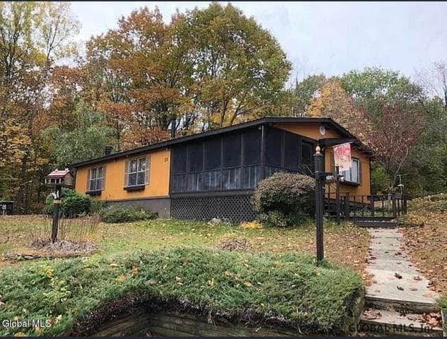 13 Circle Drive, Corinth, NY, photo 1