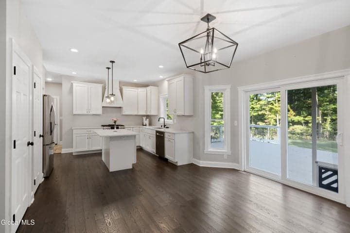 27 Woodland Drive, Schodack, NY, photo 4