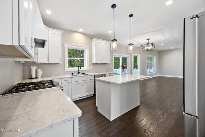 27 Woodland Drive, Schodack, NY, photo 5