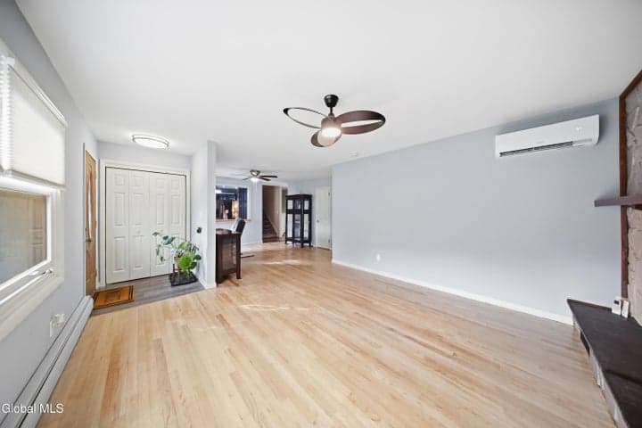 102 Greenleaf Drive, Latham, NY, photo 4
