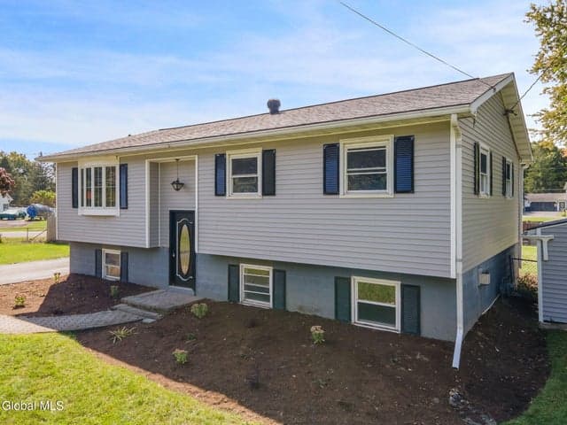 186 Middletown Road, Waterford, NY, photo 2