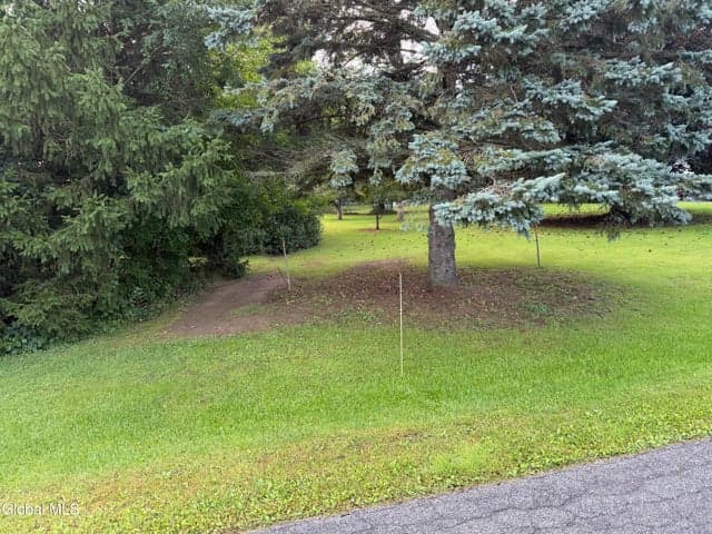4 Marian Court, Guilderland, NY, photo 2