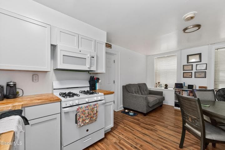 103 Ten Broeck Street, Albany, NY, photo 3