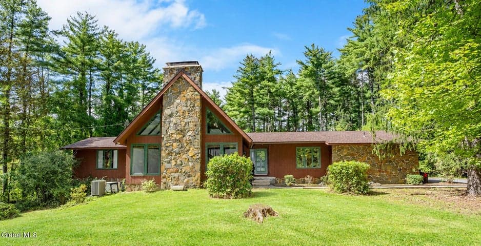 63 Upper Font Grove Road, Slingerlands, NY, photo 1