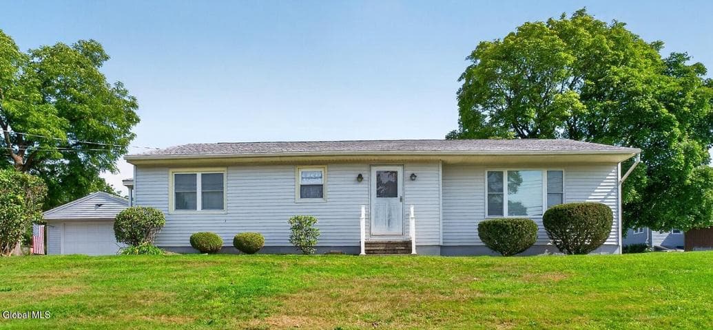 129 S Pearl Street, Schaghticoke, NY, photo 1