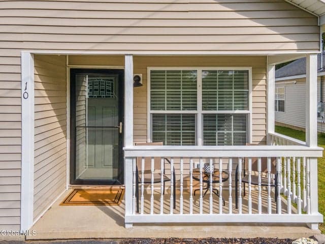 10 Rohloff Avenue, Mechanicville, NY, photo 3