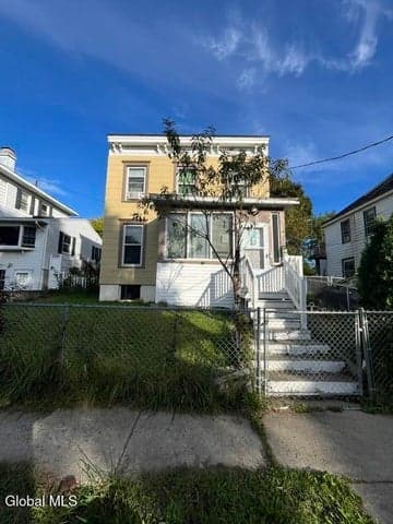 1540 4th Street, Rensselaer, NY, photo 2