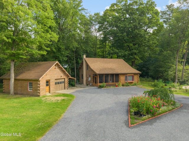 248 Fort Edward Road, Moreau, NY, photo 1