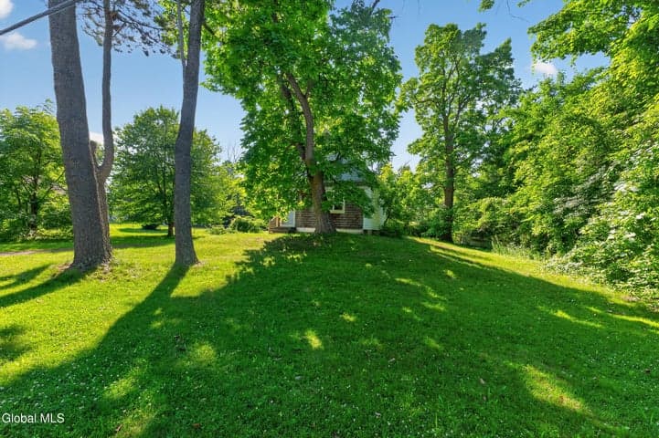46 N Alandale Avenue, Niskayuna, NY, photo 2