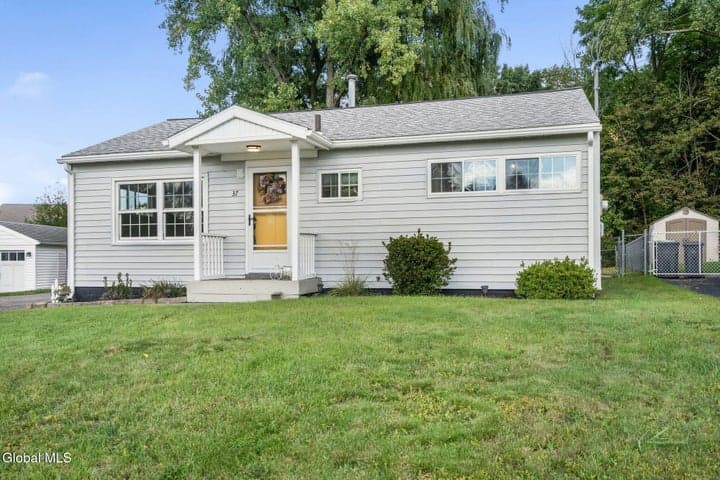 37 Jones Drive, Colonie, NY, photo 4