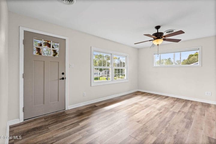 37 Jones Drive, Colonie, NY, photo 5