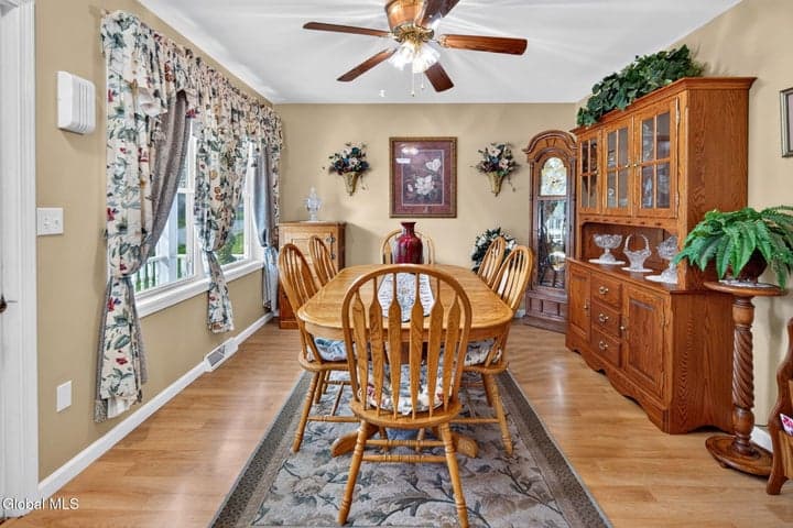 52 Troy Avenue, Wynantskill, NY, photo 3