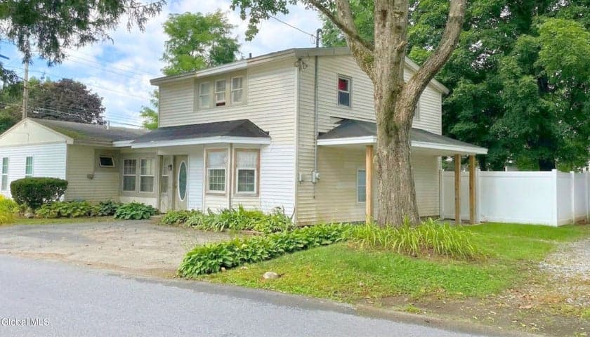 136 Jefferson Street, Saratoga Springs, NY, photo 1