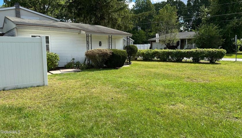 136 Jefferson Street, Saratoga Springs, NY, photo 4