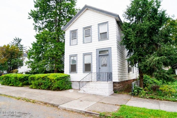 1339 3rd Avenue, Watervliet, NY, photo 1
