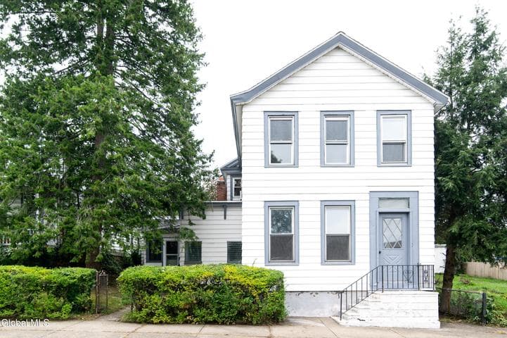 1339 3rd Avenue, Watervliet, NY, photo 3
