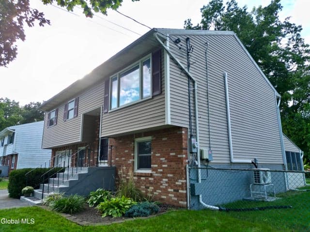 29 Myers Court, Colonie, NY, photo 4