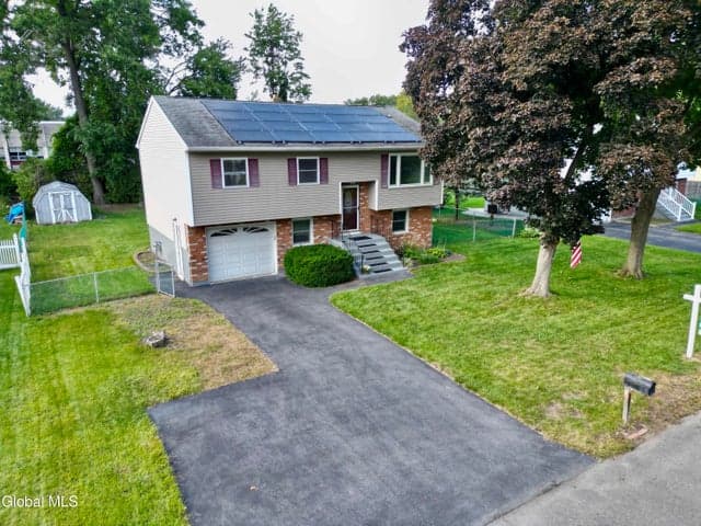 29 Myers Court, Colonie, NY, photo 5
