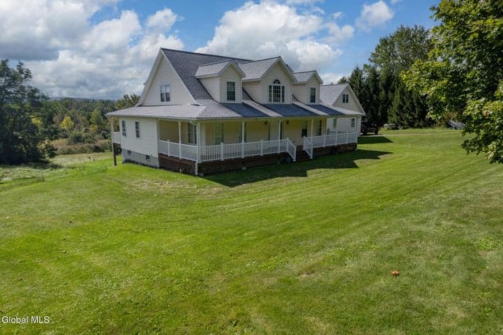 2782 Furbeck Road, Guilderland, NY, photo 2