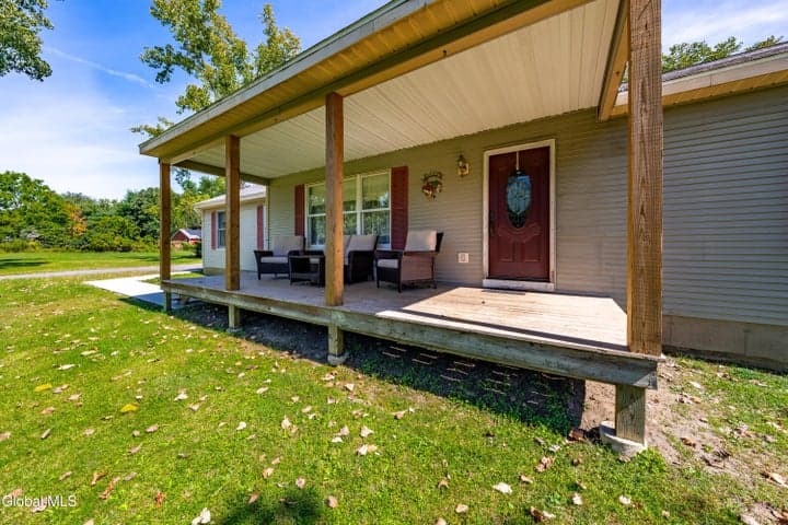 110 Waterbury Road, Nassau, NY, photo 4