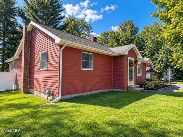 16 Carolyn Lane, Glenville, NY, photo 5