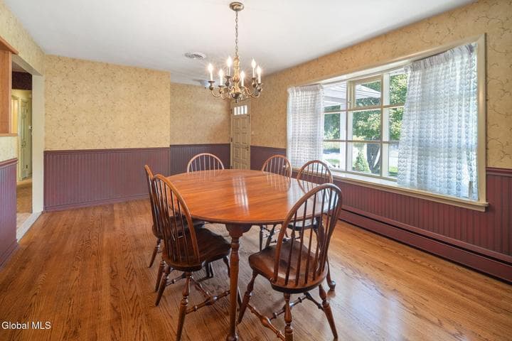 23 Nutwood Avenue, Colonie, NY, photo 5