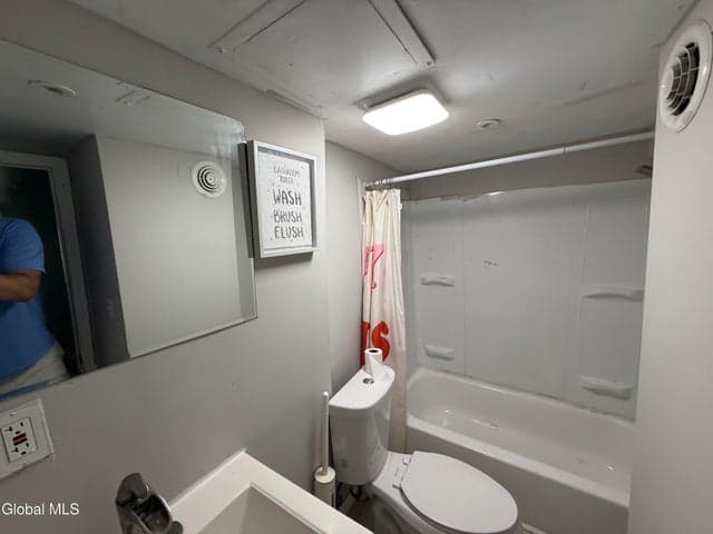65 Dale Street, Rensselaer, NY, photo 5
