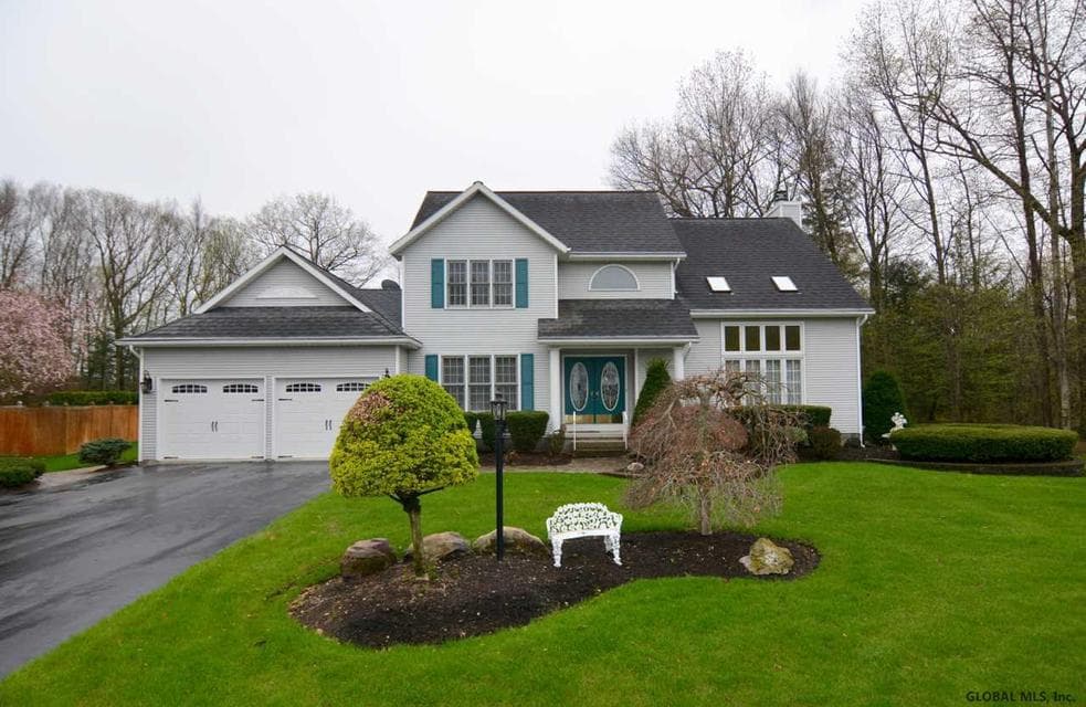118 COUNTRY WALK Road, Rotterdam, NY 12306