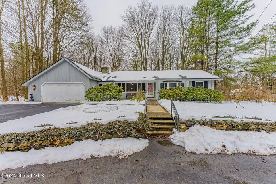 12 Morgan Street, Saratoga Springs, Outside, NY 12866