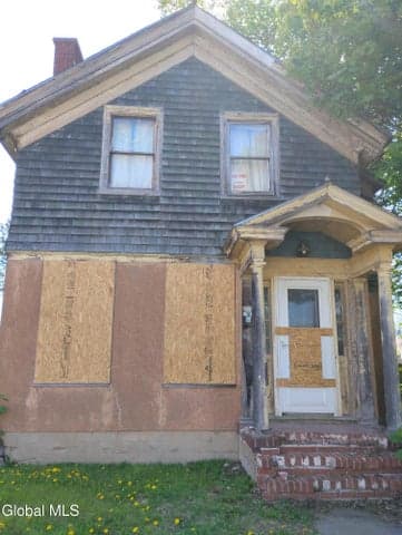 211 Elizabeth St Street, Ogdensburg, NY