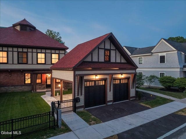 122 Regent Street #Unit 5, Saratoga Springs, NY